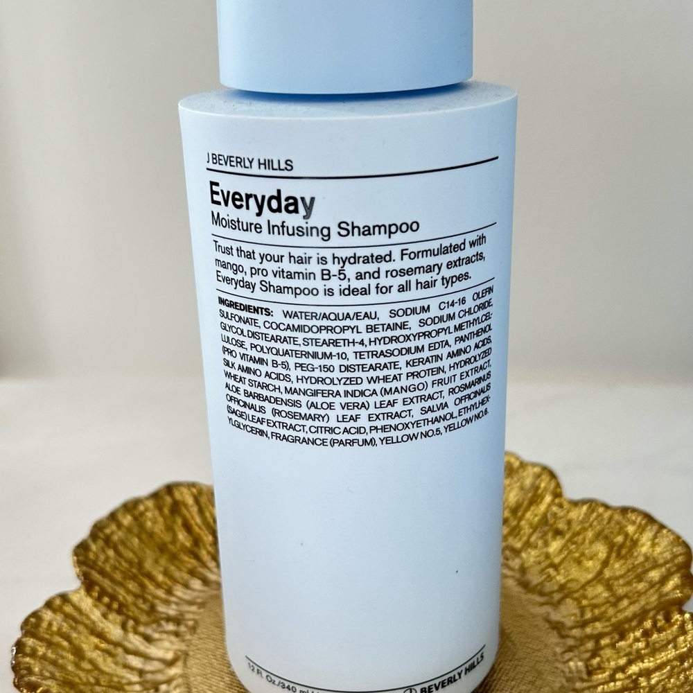J Beverly Hills Everyday Moisture Infusing Shampoo